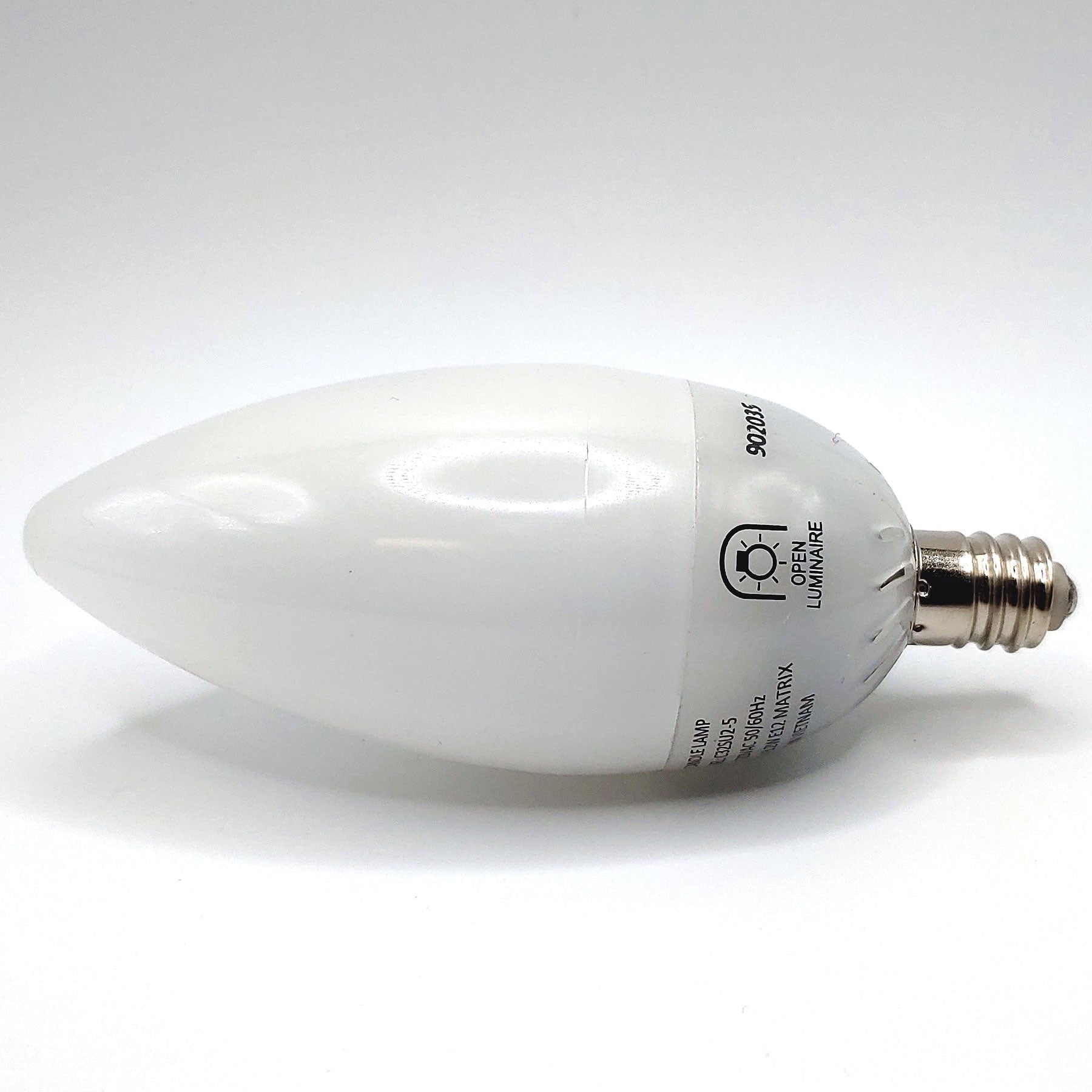 VIRIBRIGHT® B10 LED Candelabra Bulb, 290 Lumens, 6000K - (6